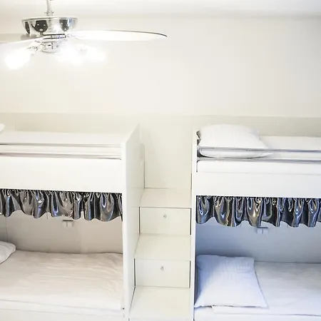 Appartement Art-apartments Seifertova Praag